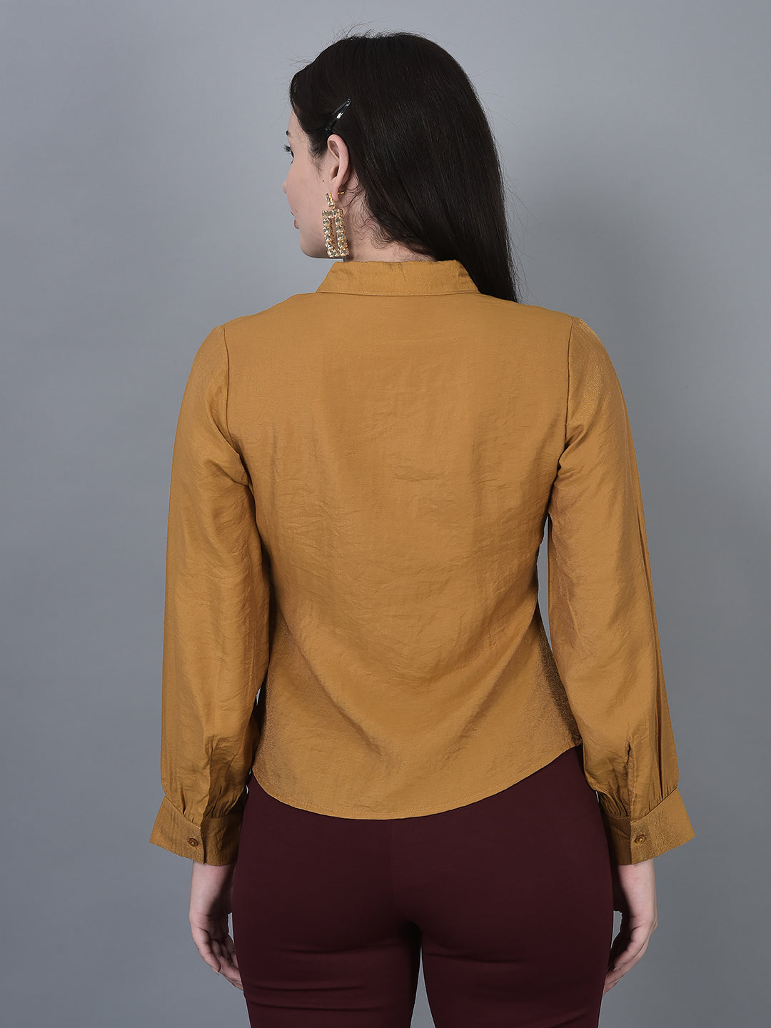 Canoe Women Long Sleeve Relaxed Fit Regular Length Button Placket Shirt