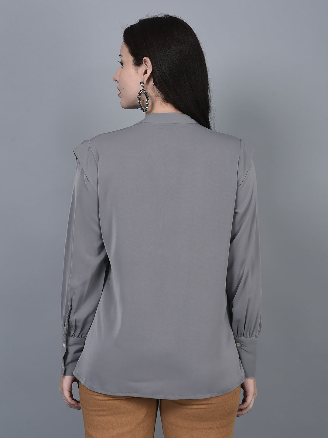 Canoe Women Long Sleeve Regular Fit Solid Pattern