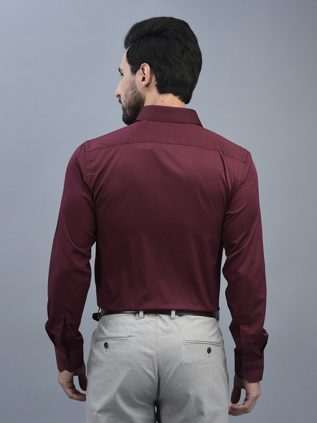 Canoe Men Spread Collar Long Sleeve Length Tailored Fit Formal Shirt