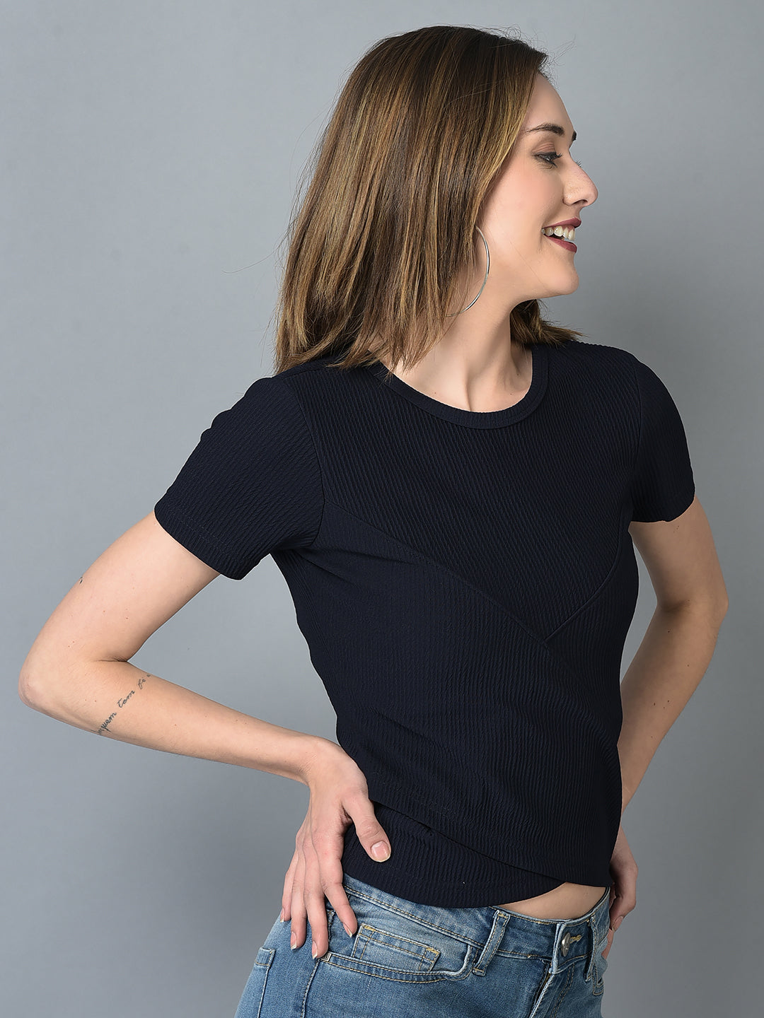Canoe Women Short Sleeves & Abrasion Free Top