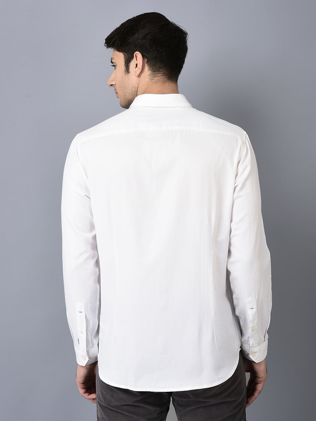 Canoe Men Casual Shirt White Color Cotton Fabric Button Closure Self Design
