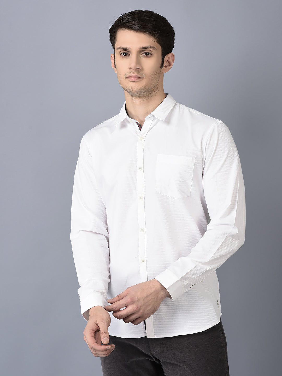Canoe Men Casual Shirt White Color Cotton Fabric Button Closure Self Design
