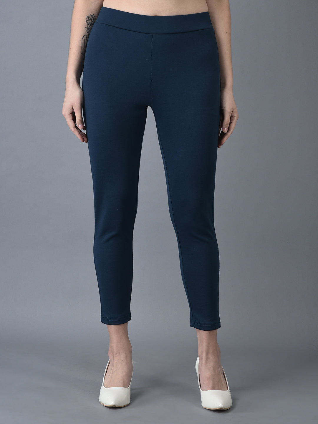 Canoe Women 4-Way Stretchable Jeggings