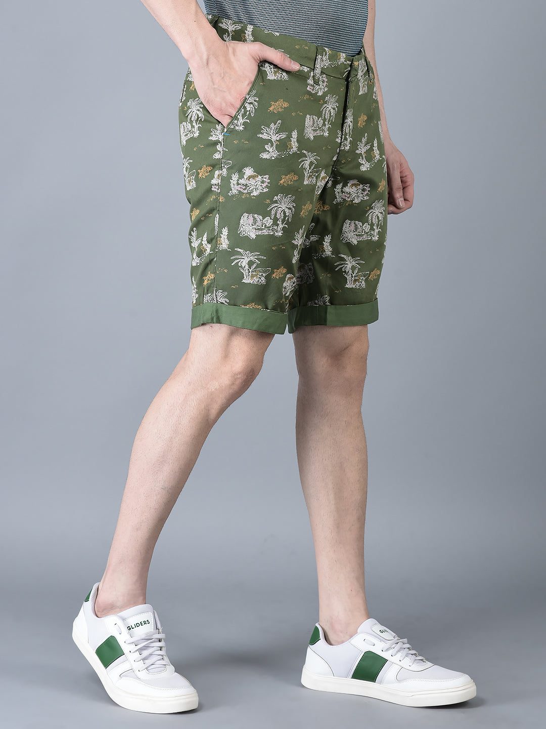 CANOE MEN CASUAL SHORT OLIVE COLOR