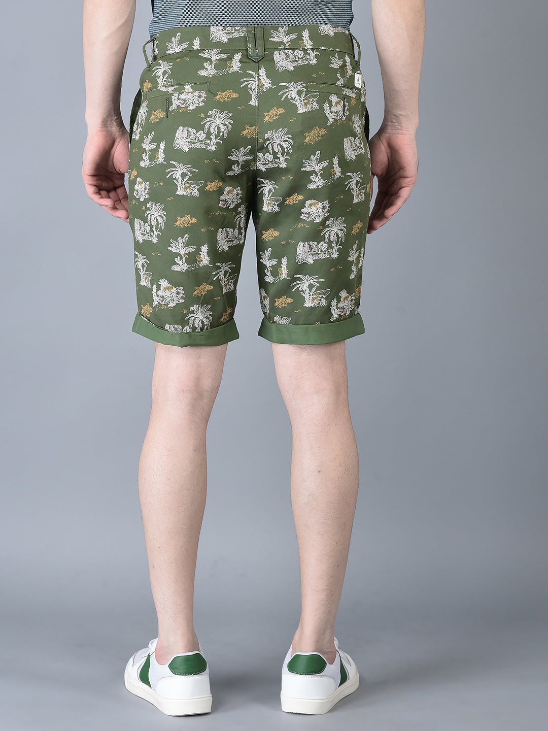 CANOE MEN CASUAL SHORT OLIVE COLOR