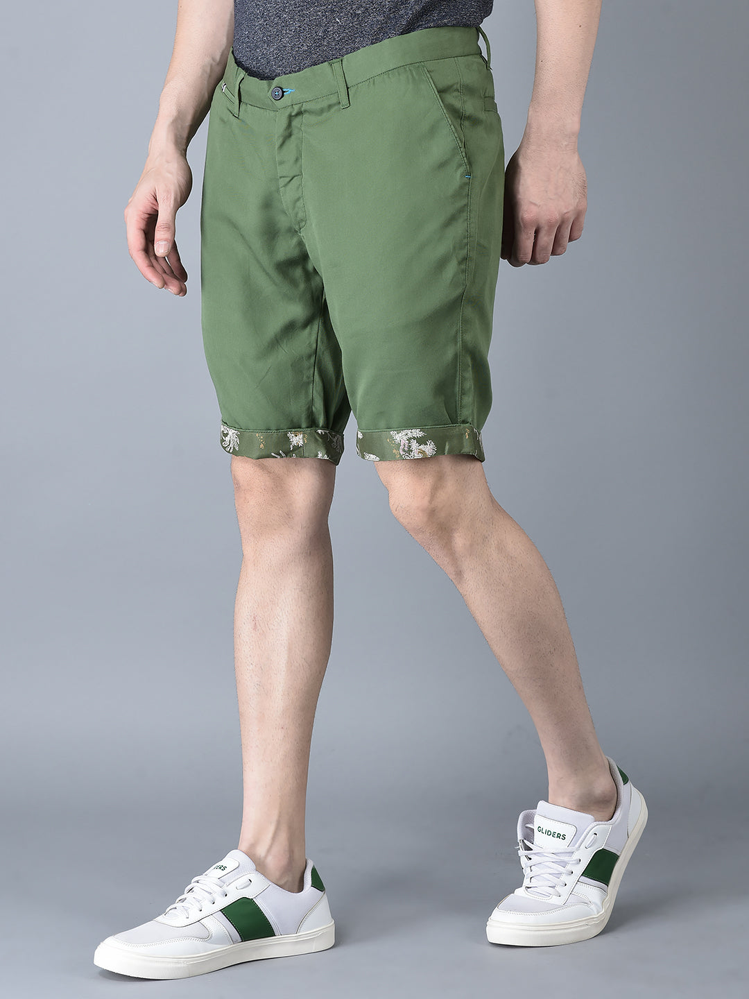 Canoe Men CASUAL SHORT GREEN COLOR