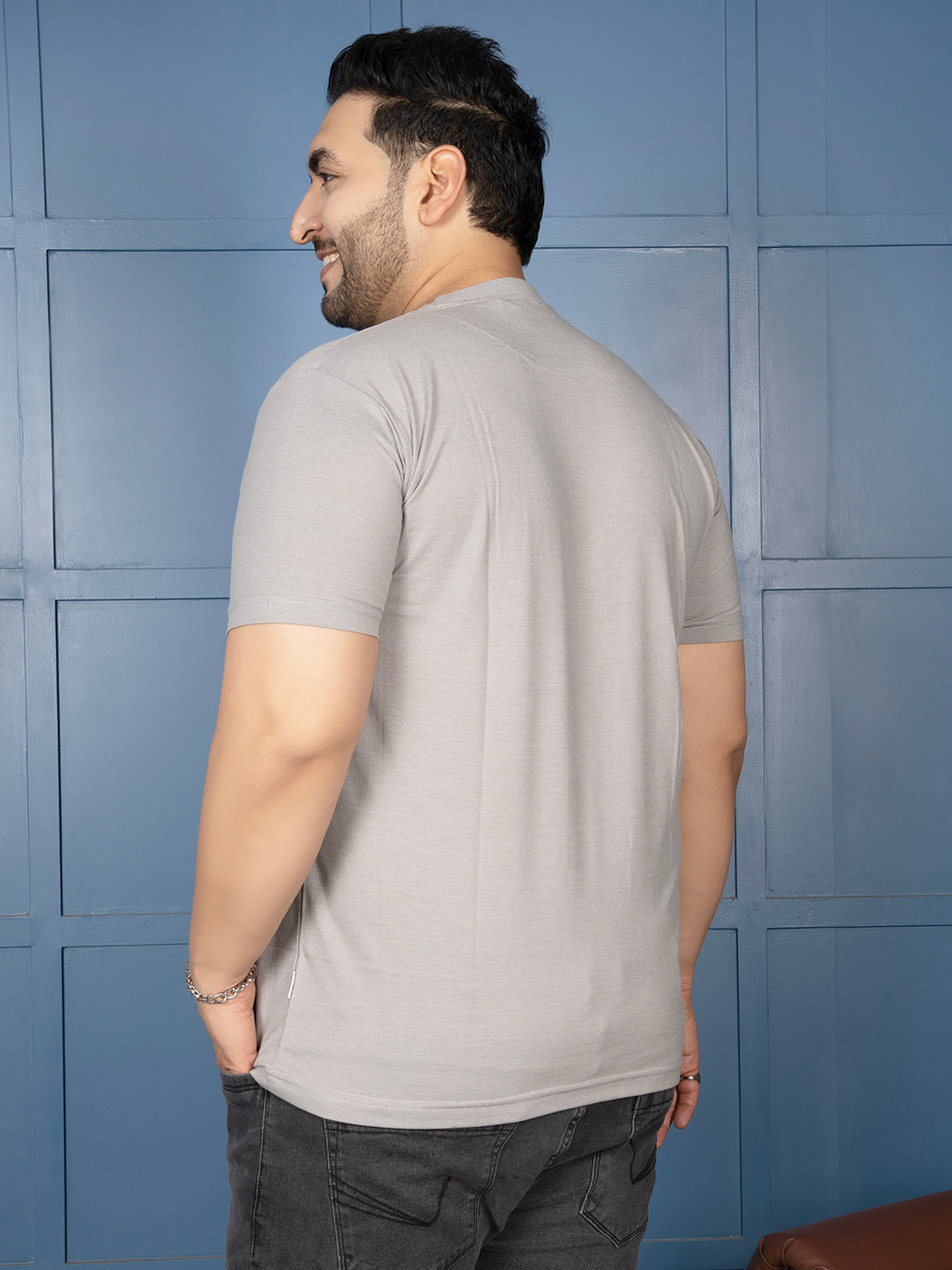 Men’s Graphic T-Shirt – Sunshine Wave Print