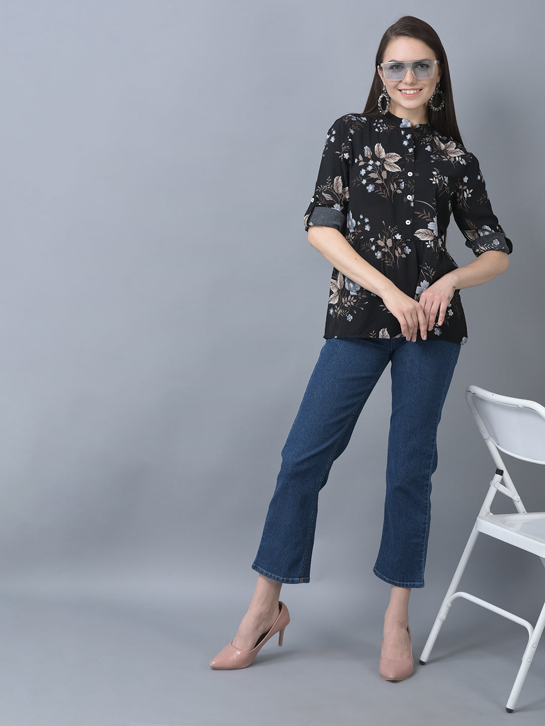 Canoe Women Round Neck Roll-Up Sleeve Flower Printed Tunic