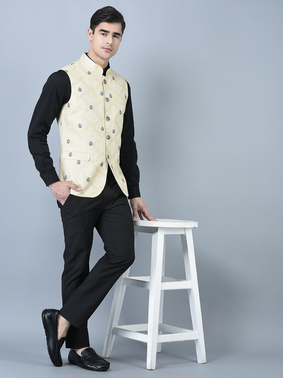 CANOE MEN Casual Waistcoat  Beige Color