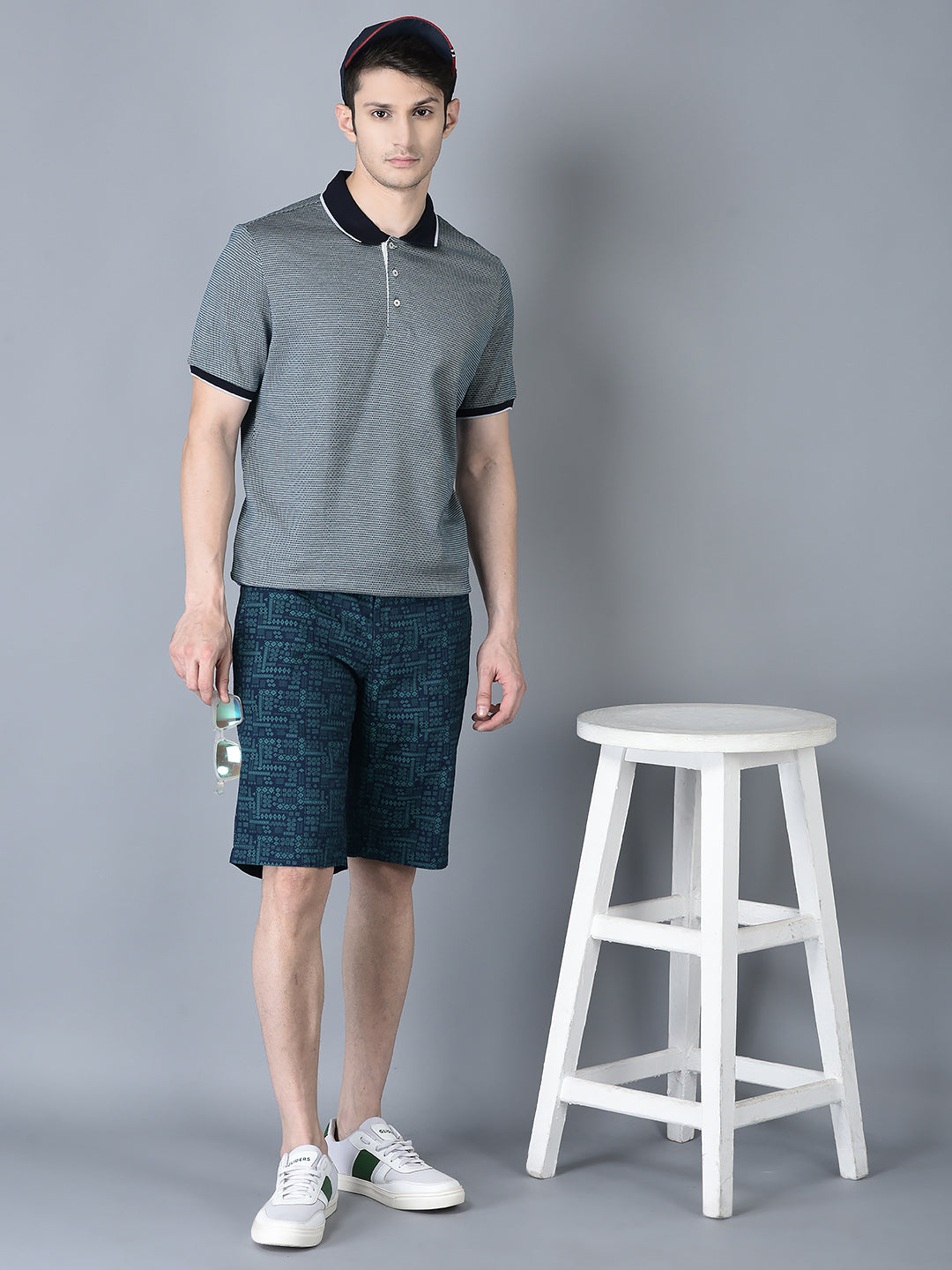 Canoe Men CASUAL SHORT BLUE/GREEN COLOR