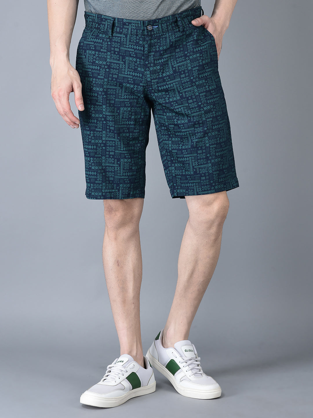 Canoe Men CASUAL SHORT BLUE/GREEN COLOR