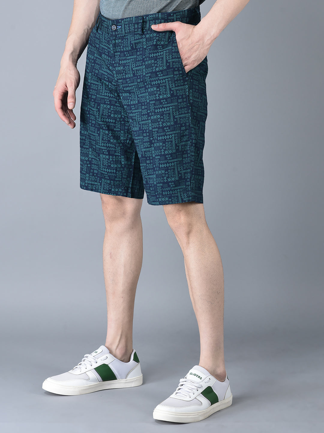 Canoe Men CASUAL SHORT BLUE/GREEN COLOR