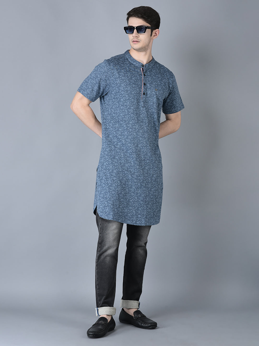 Canoe Men Half Sleeve Button Closer Knitted Kurta