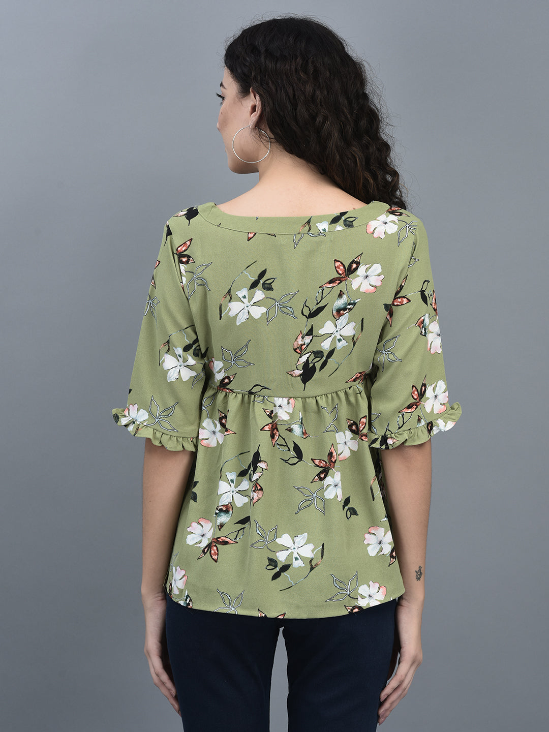 Canoe Women Short Sleeves Regular Length Floral Print Shrug