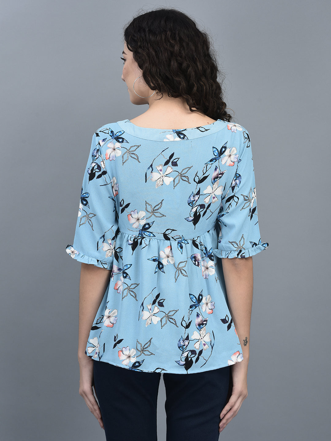 Canoe Women Short Sleeves Regular Length Floral Print Shrug