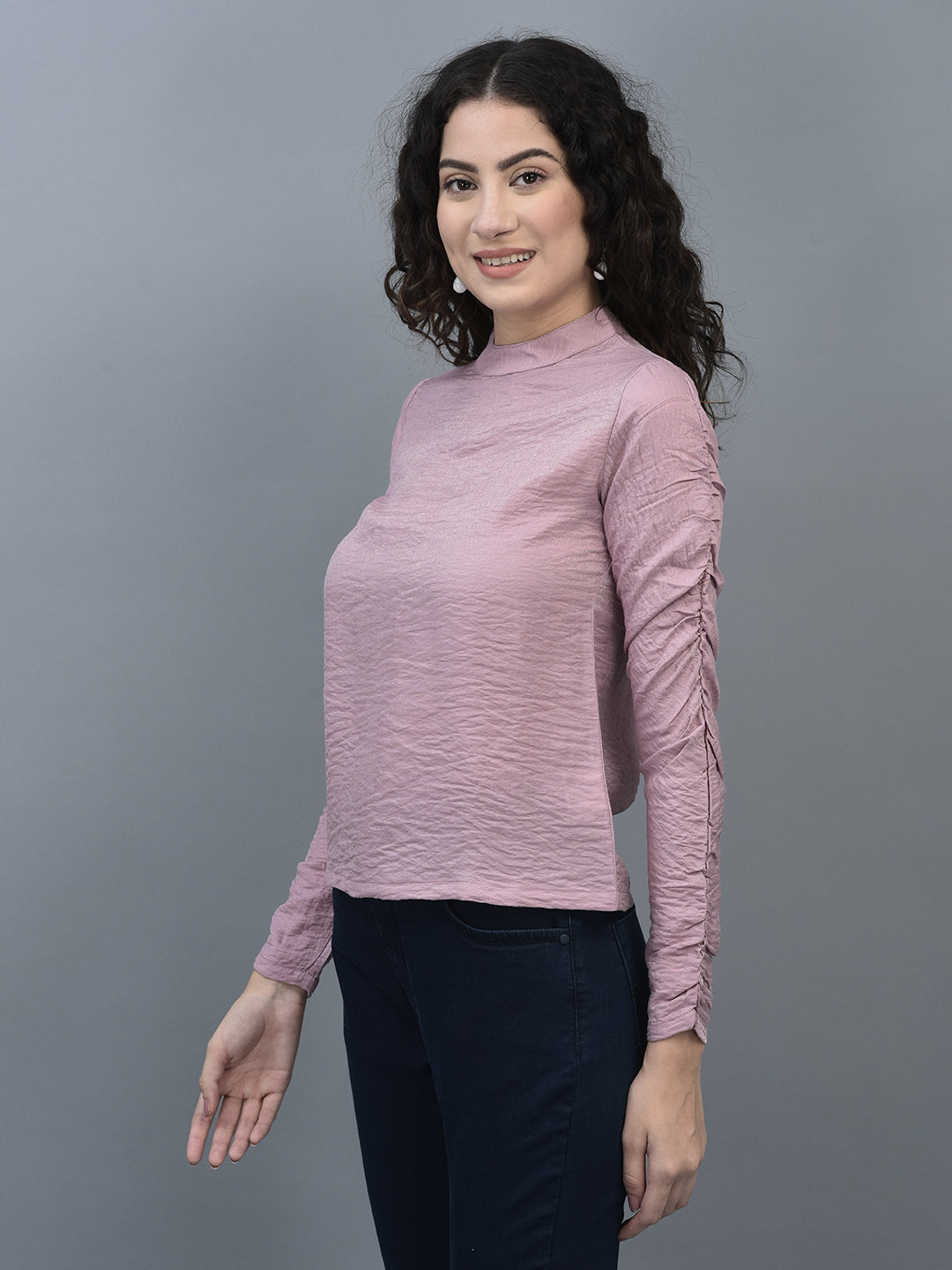 Canoe Women Round Neck Long Sleeve Medium Length Top