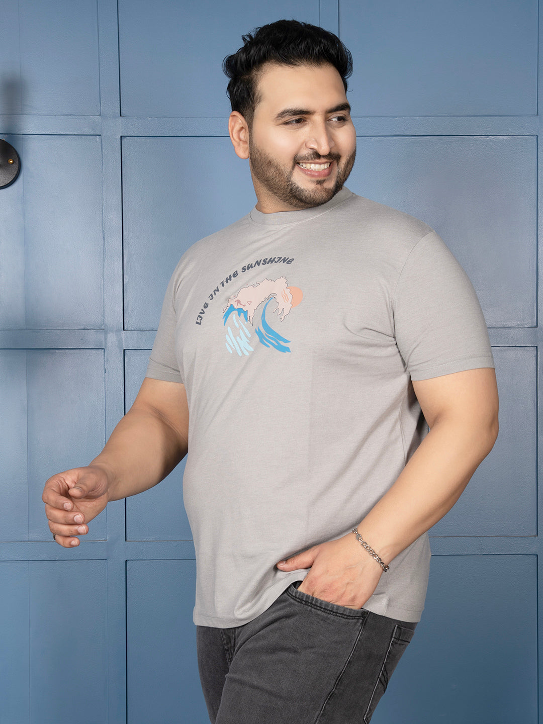 Men’s Graphic T-Shirt – Sunshine Wave Print