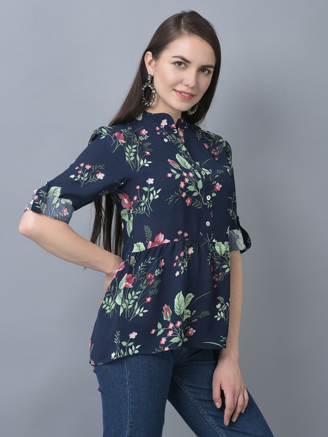 Canoe Women Round Neck Roll-Up Sleeve Flower Printed Tunic