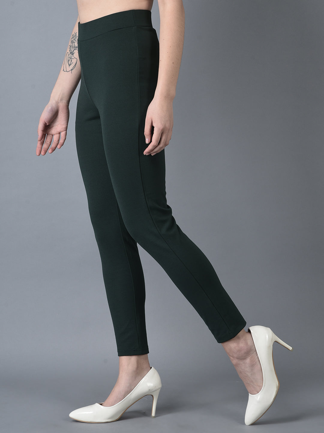 Canoe Women Abrasion-Free Green Color Jeggings